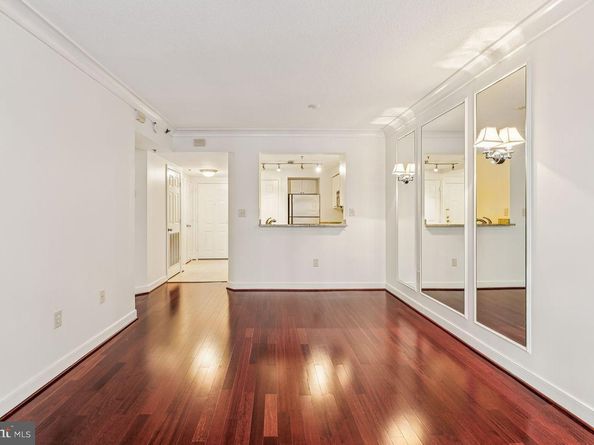 1050 N Taylor Street 1105, Arlington VA 22201
