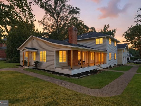 300 Lewis Street NW, Vienna VA 22180