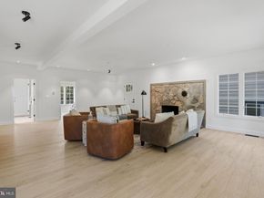 300 Lewis Street NW, Vienna VA 22180