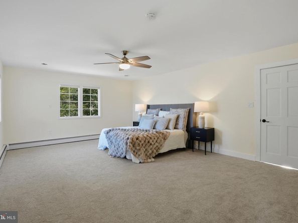 300 Lewis Street NW, Vienna VA 22180