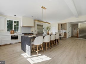 300 Lewis Street NW, Vienna VA 22180