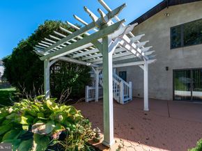 1558 Robinson Avenue, Willow Grove PA 19090