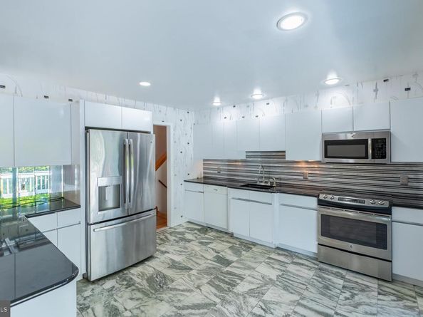 1558 Robinson Avenue, Willow Grove PA 19090