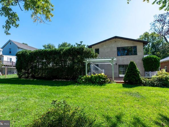 1558 Robinson Avenue, Willow Grove PA 19090