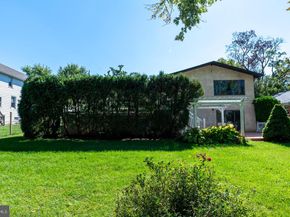 1558 Robinson Avenue, Willow Grove PA 19090