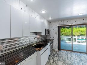 1558 Robinson Avenue, Willow Grove PA 19090