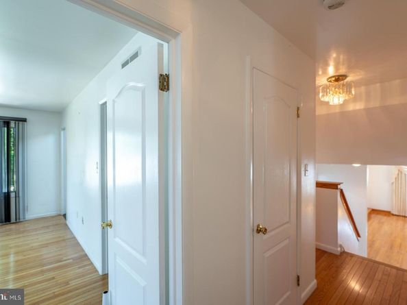 1558 Robinson Avenue, Willow Grove PA 19090