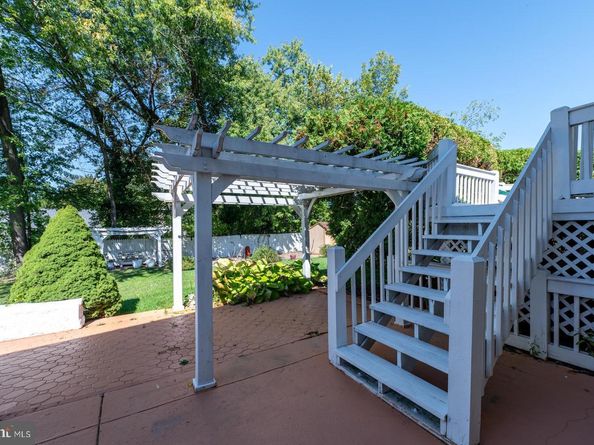 1558 Robinson Avenue, Willow Grove PA 19090