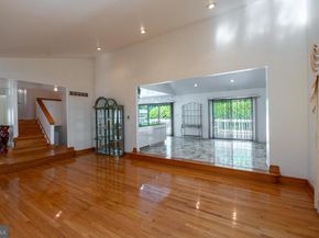 1558 Robinson Avenue, Willow Grove PA 19090