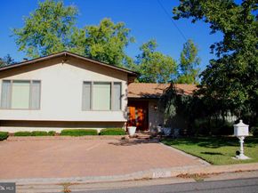 1558 Robinson Avenue, Willow Grove PA 19090