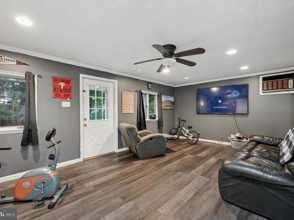 2379 Mole Road, Secane PA 19018