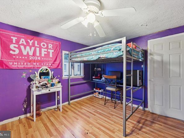 2379 Mole Road, Secane PA 19018