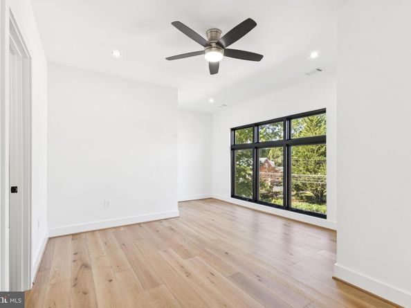 2919 Lawrence Drive, Falls Church VA 22042