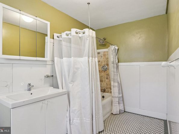 351 S 47TH Street B210, Philadelphia PA 19143