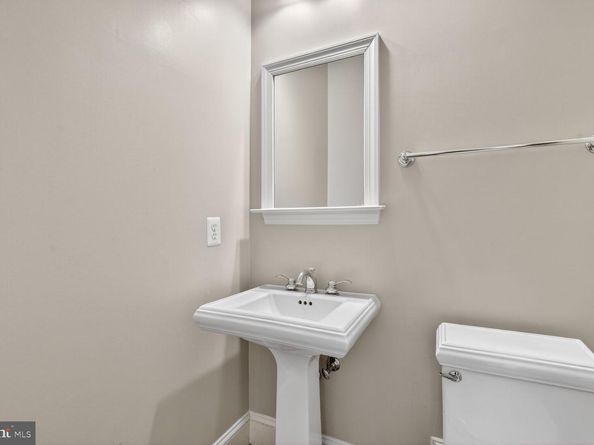 1808 Potomac Greens Drive, Alexandria VA 22314