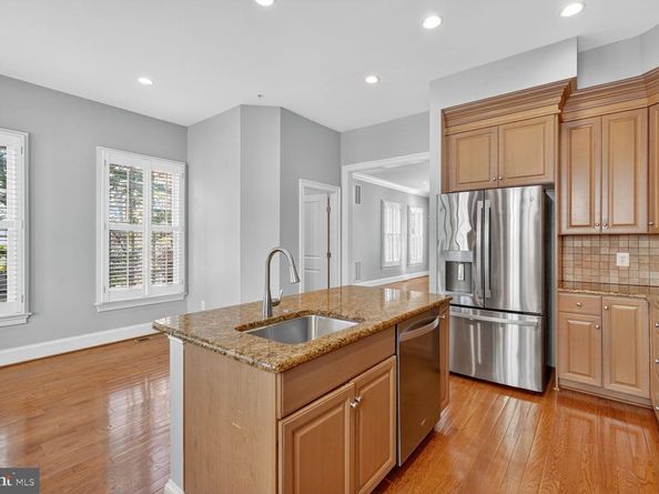 1808 Potomac Greens Drive, Alexandria VA 22314