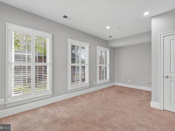1808 Potomac Greens Drive, Alexandria VA 22314