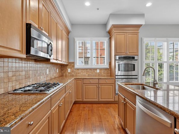 1808 Potomac Greens Drive, Alexandria VA 22314