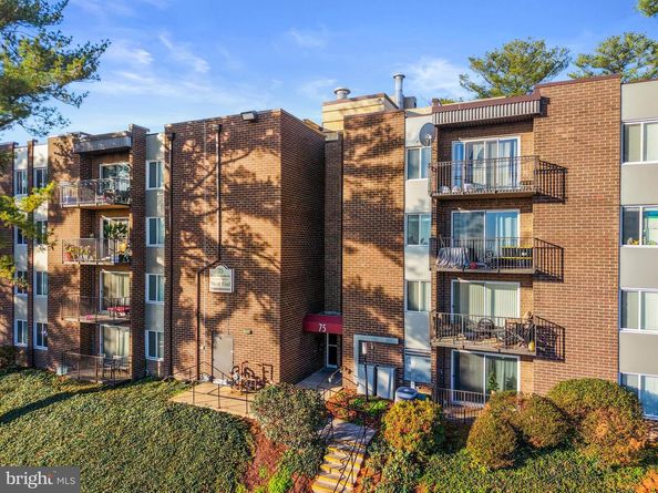 75 S Reynolds Street 413, Alexandria VA 22304