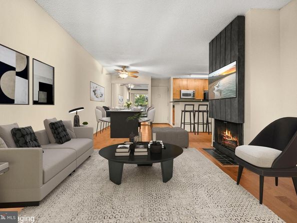 75 S Reynolds Street 413, Alexandria VA 22304