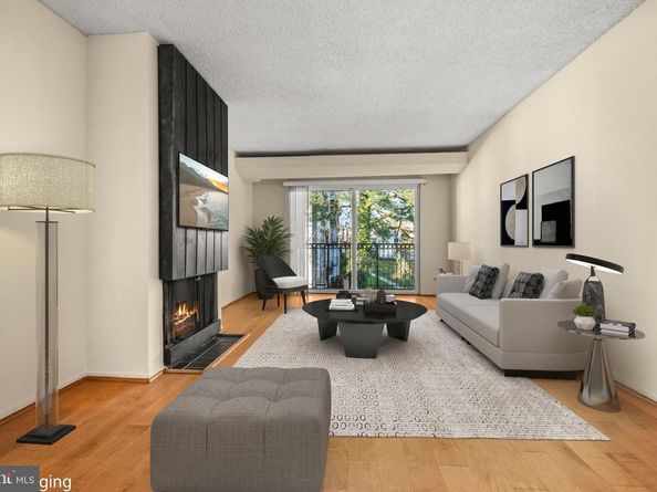 75 S Reynolds Street 413, Alexandria VA 22304