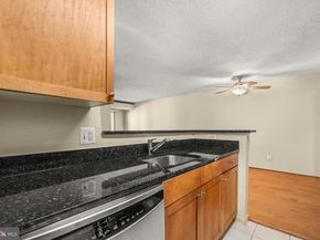 75 S Reynolds Street 413, Alexandria VA 22304