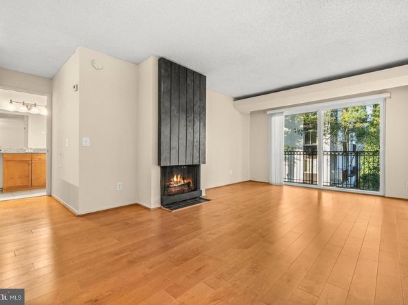 75 S Reynolds Street 413, Alexandria VA 22304