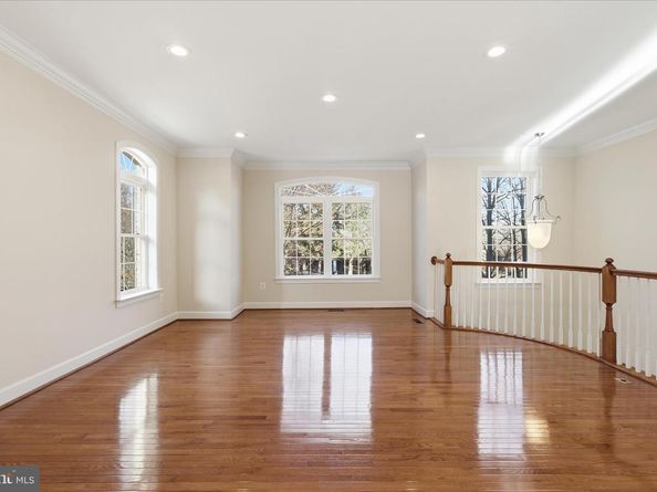 411 Spring Street, Herndon VA 20170