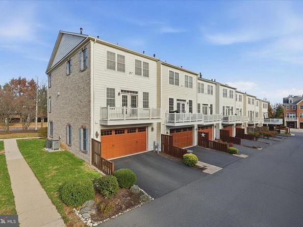 411 Spring Street, Herndon VA 20170