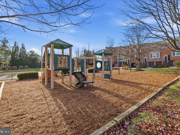 411 Spring Street, Herndon VA 20170