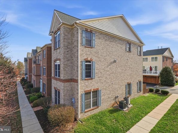 411 Spring Street, Herndon VA 20170