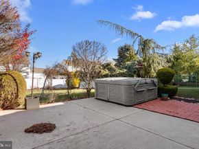 941 Meadow Glen Road, Warminster PA 18974