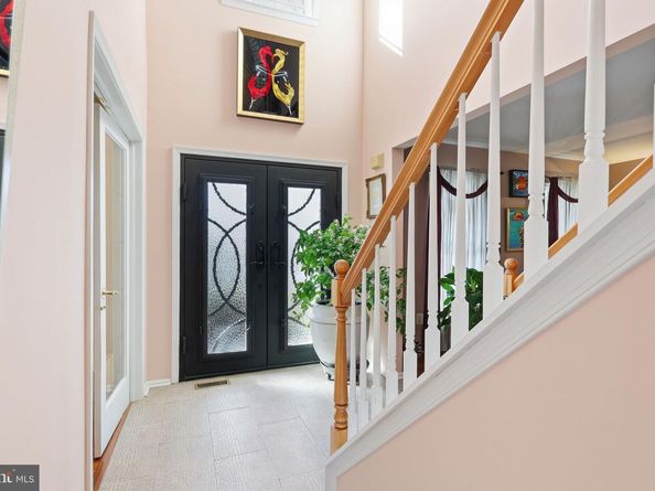 941 Meadow Glen Road, Warminster PA 18974