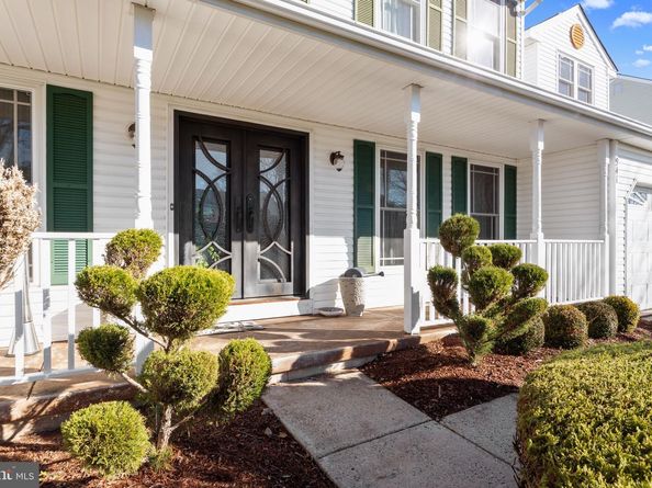 941 Meadow Glen Road, Warminster PA 18974