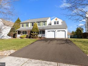 941 Meadow Glen Road, Warminster PA 18974