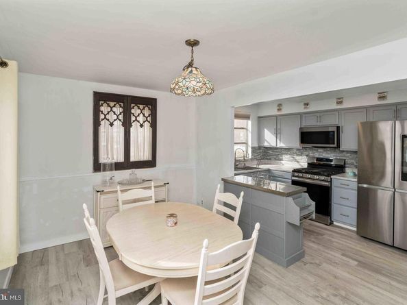 1130 Fanshawe Street, Philadelphia PA 19111