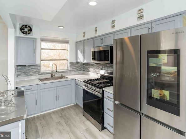 1130 Fanshawe Street, Philadelphia PA 19111