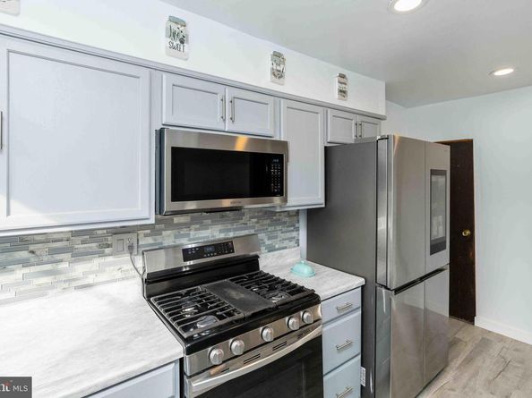 1130 Fanshawe Street, Philadelphia PA 19111