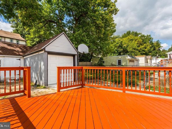 346 Lakeview Avenue, Drexel Hill PA 19026