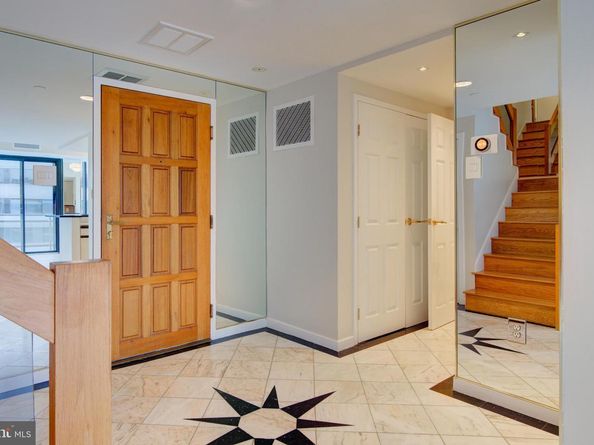 1530 Key Boulevard 1321, Arlington VA 22209