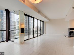 1530 Key Boulevard 1321, Arlington VA 22209