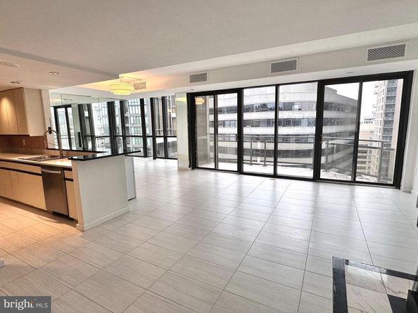 1530 Key Boulevard 1321, Arlington VA 22209