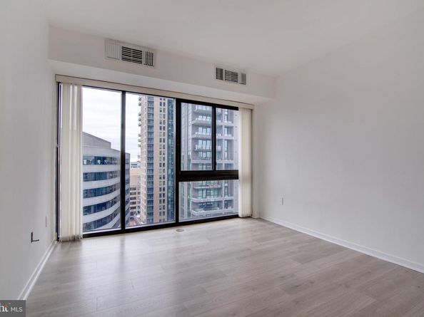 1530 Key Boulevard 1321, Arlington VA 22209