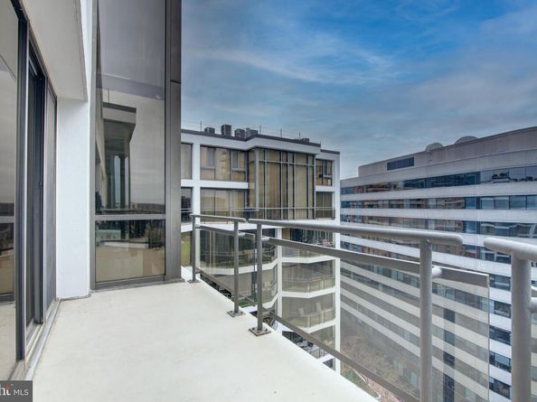 1530 Key Boulevard 1321, Arlington VA 22209