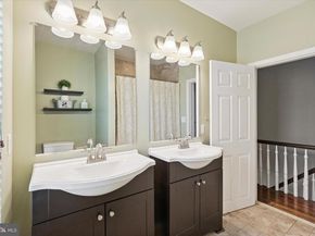 253 Hermitage Street, Philadelphia PA 19127