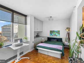 604 S Washington Square 1106, Philadelphia PA 19106