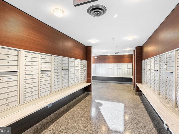 604 S Washington Square 1106, Philadelphia PA 19106