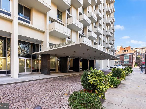 604 S Washington Square 1106, Philadelphia PA 19106