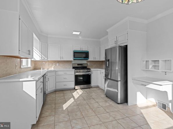 1230 Glenview Street, Philadelphia PA 19111