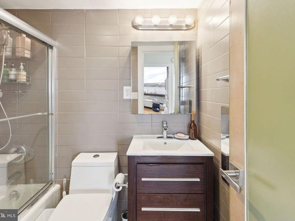 210 Locust Street 15AW, Philadelphia PA 19106